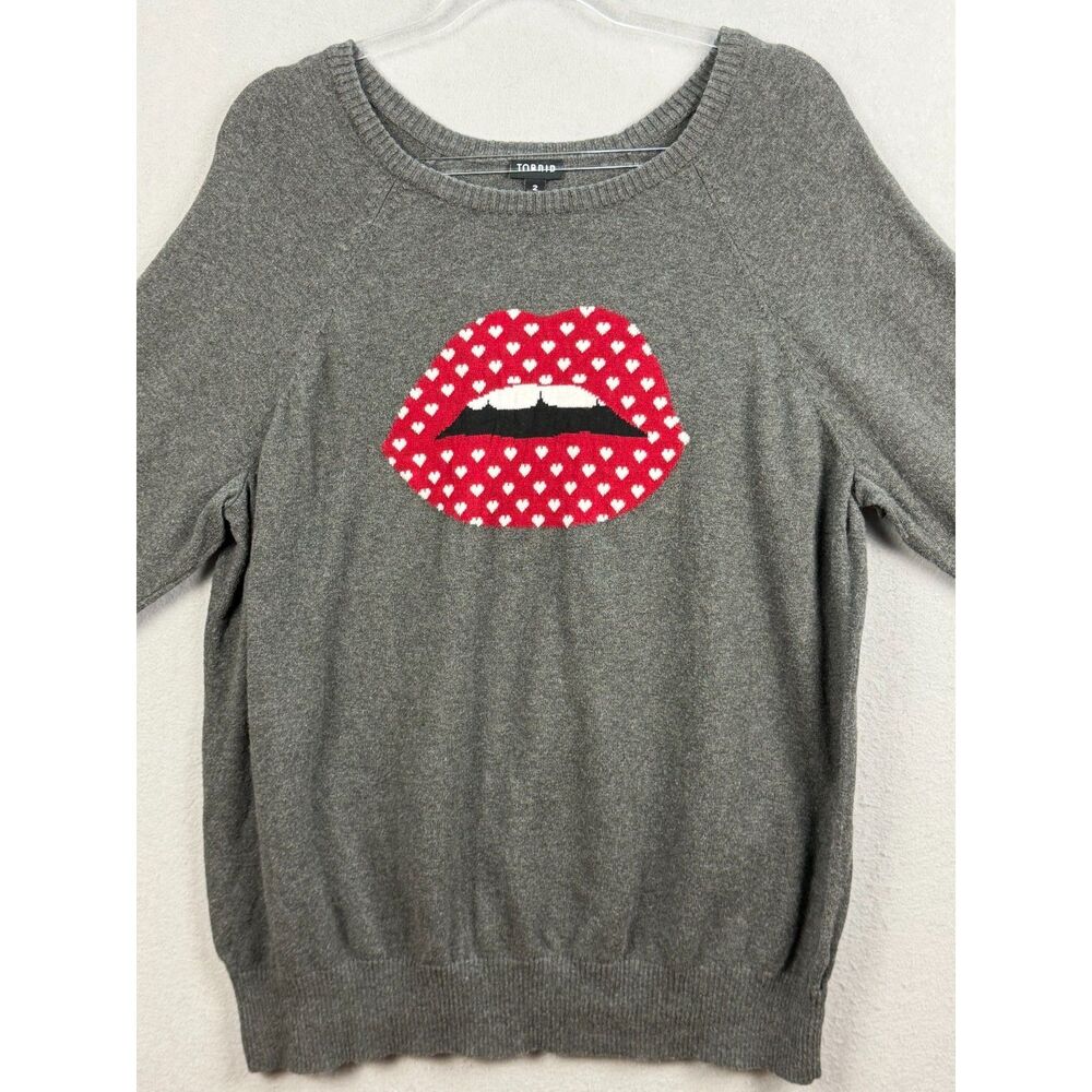 Torrid Size 2 Gray Red Lips Hearts Cotton Raglan Sweater Plus 18/20